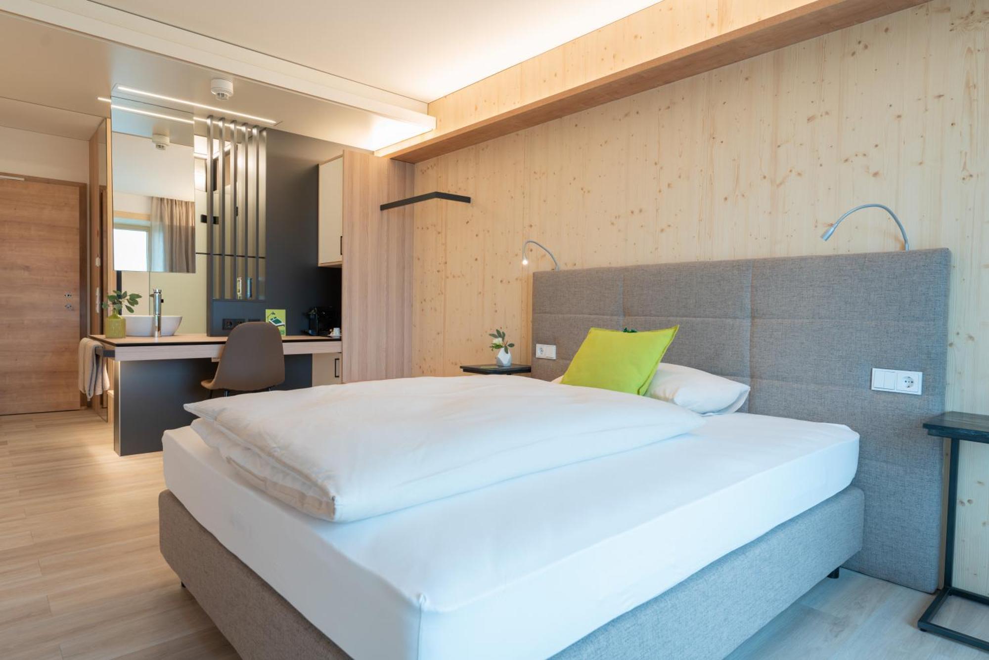 Eee Hotel Eberstalzell Екстер'єр фото