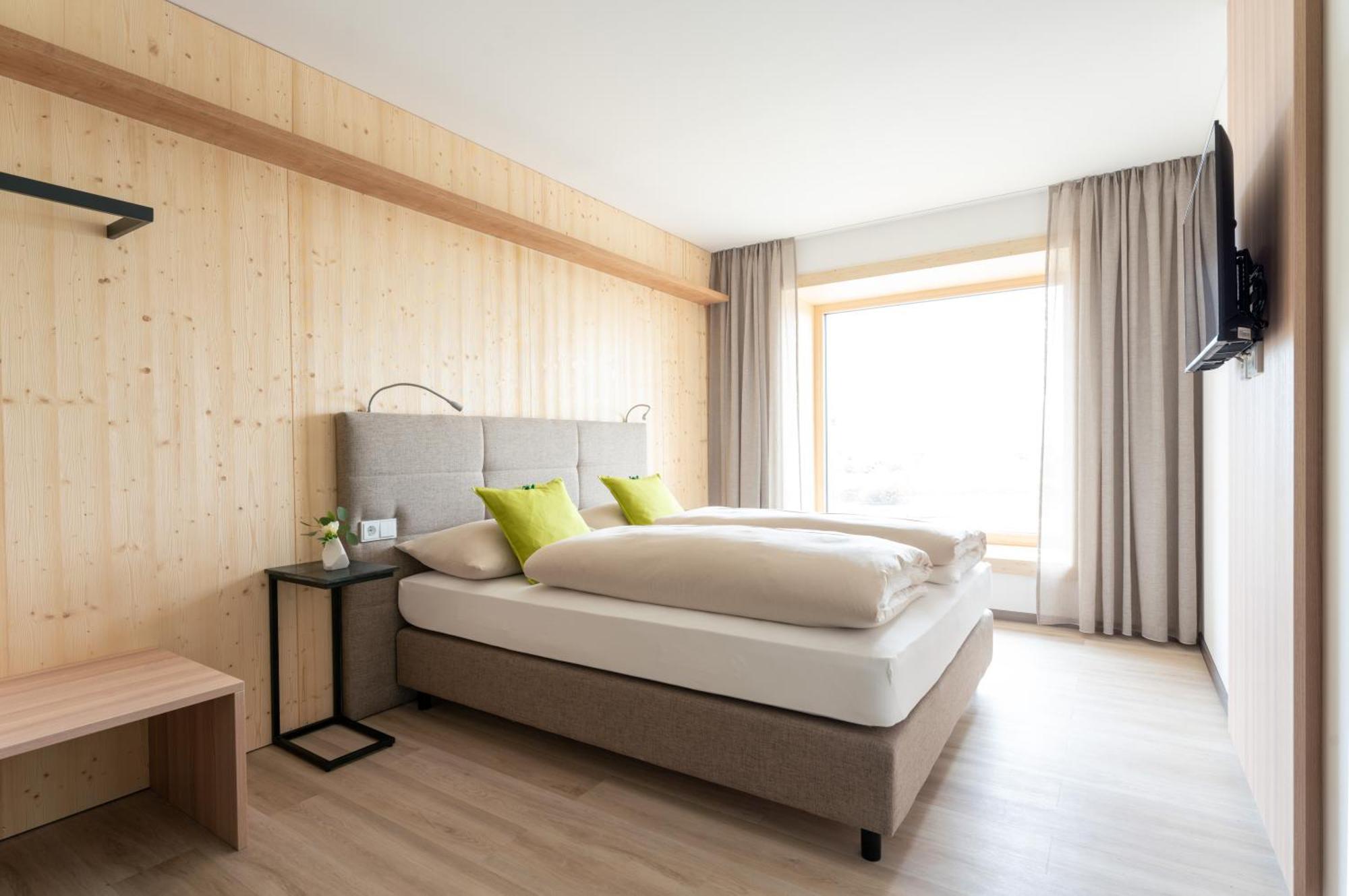 Eee Hotel Eberstalzell Екстер'єр фото