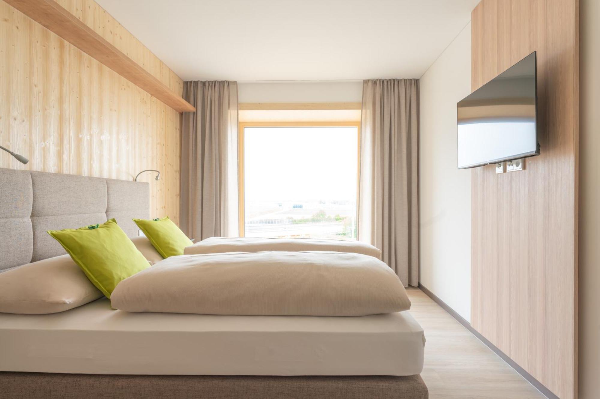 Eee Hotel Eberstalzell Екстер'єр фото